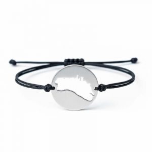 pulsera de plata con silueta de Menorca
